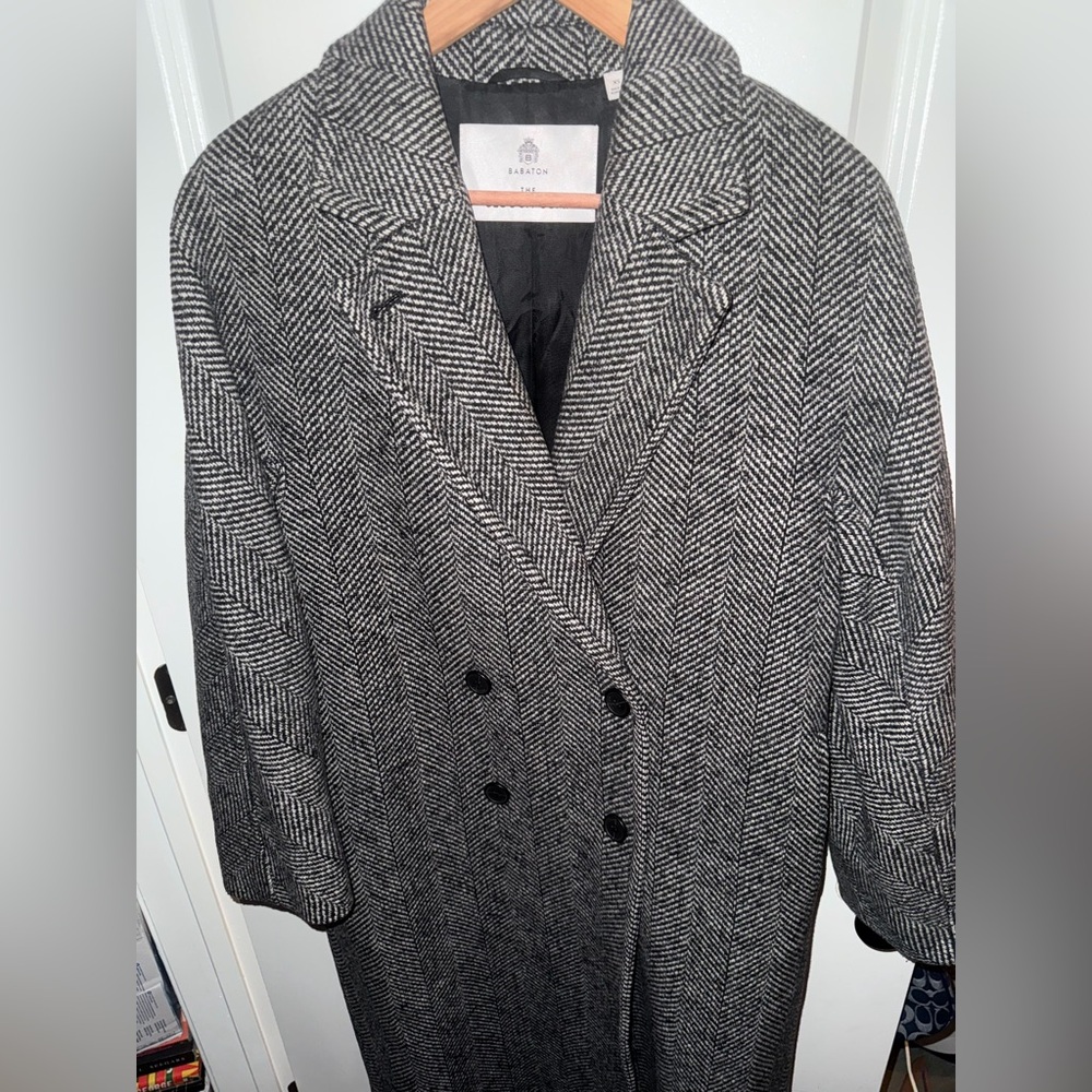 Aritzia slouch in herringbone Black and white wool Coat - Picture 11 of 14